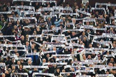 El himno de la Liga Europa suena por error antes del Villa-PSG en la Champions